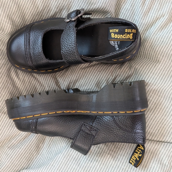 Dr. Martens Addina, Size 5US - Picture 3 of 7